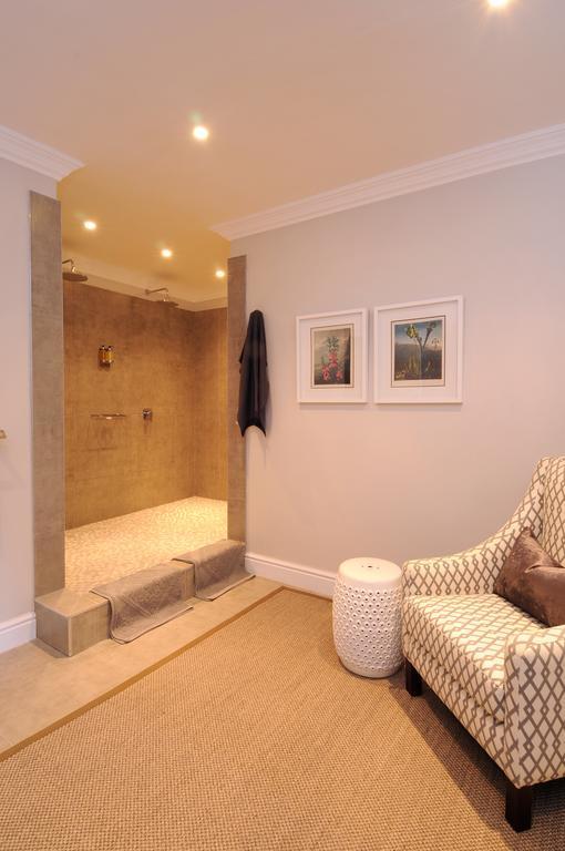 8A Grahamstown By The Oyster Collection Hotel Kamer foto